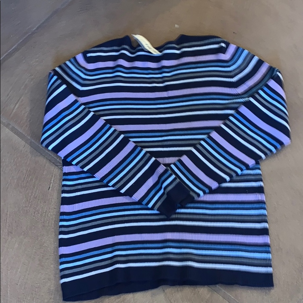 Women’s long sleeve shirt